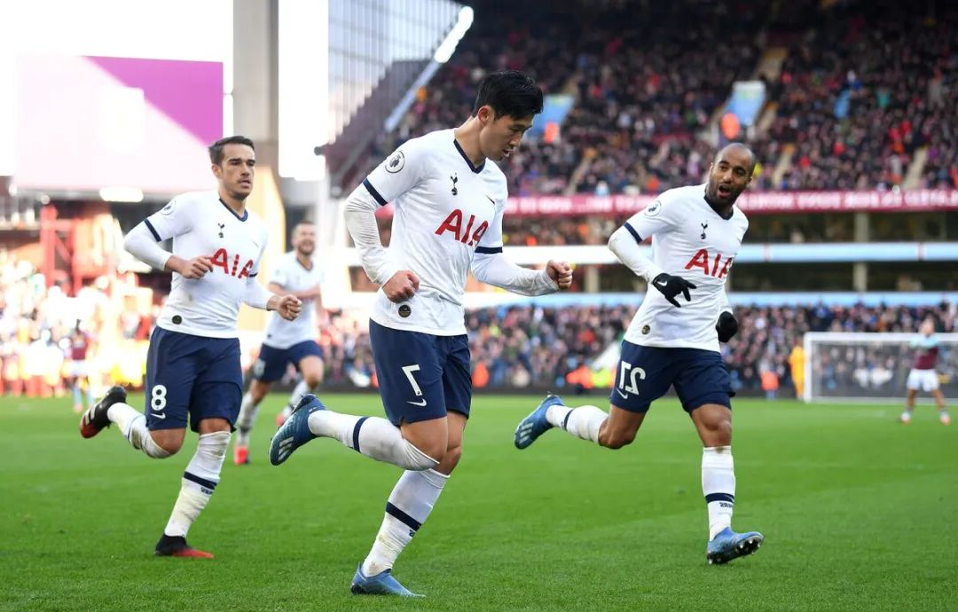 热刺主场取胜，扩大领先优势