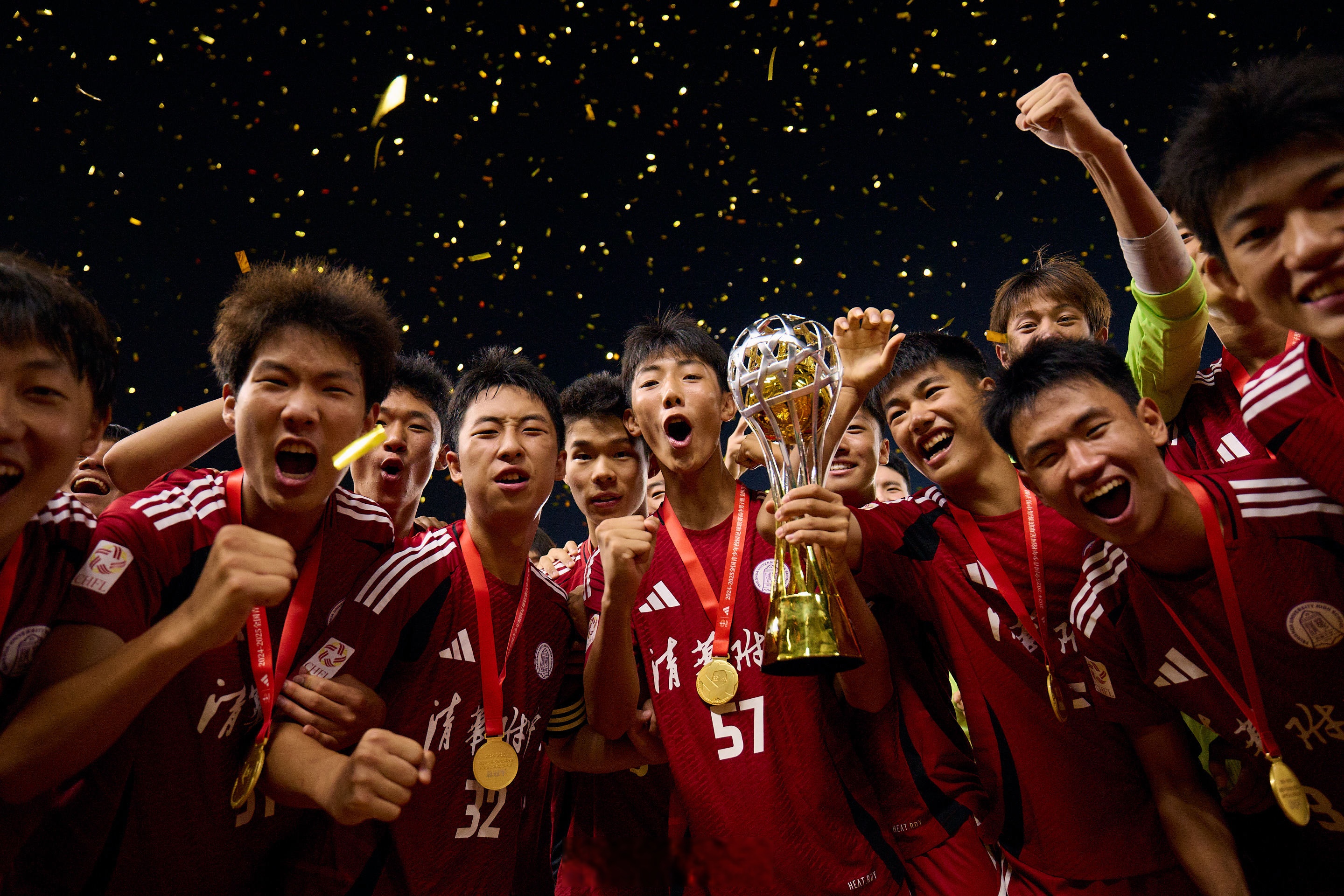 亚洲足球冠军联赛中四队赢得比赛