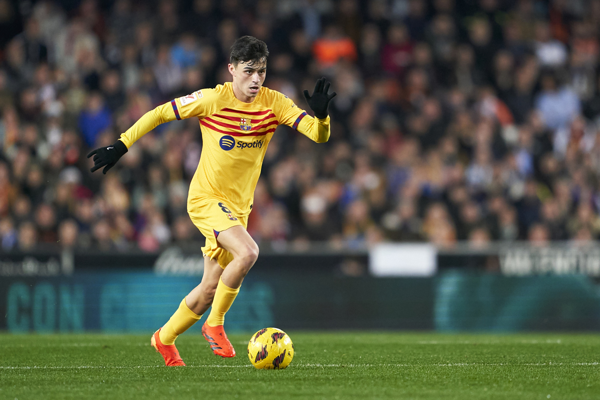 瓦伦西亚防守坚固,战平劲旅 瓦伦西亚防守坚固,战平劲旅